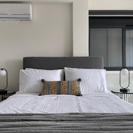 Gleaming Apartments Near Athens Metro Mall Zewnętrze zdjęcie